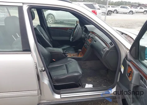 1999 Mercedes-Benz E 320 Awd from USA, damaged, VIN WDBJH82F3XX025729